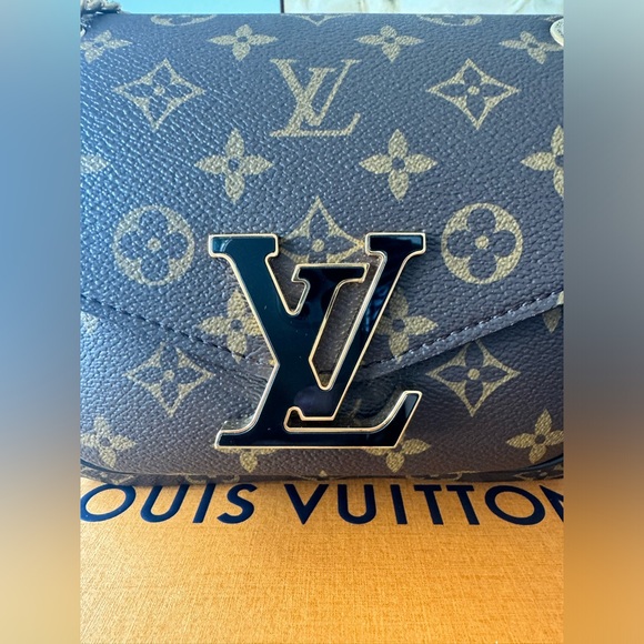 Louis Vuitton Passy Shoulder Bag Brown Canvas Coated Monogram - Picture 4 of 11